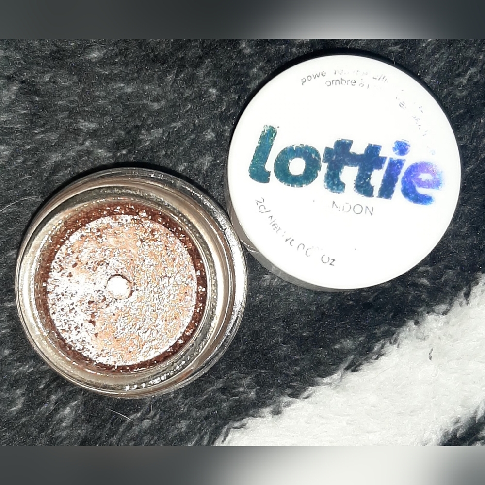 Powder Eyeshadow